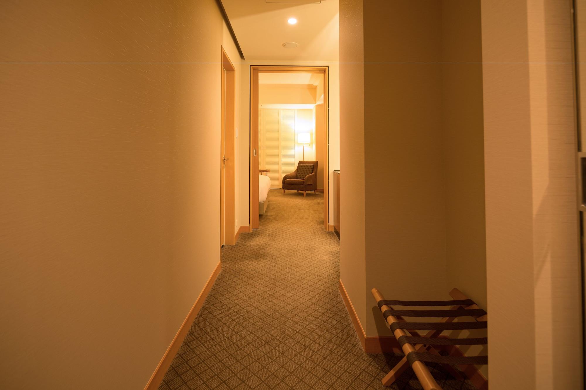 Marunouchi Hotel Токио Экстерьер фото